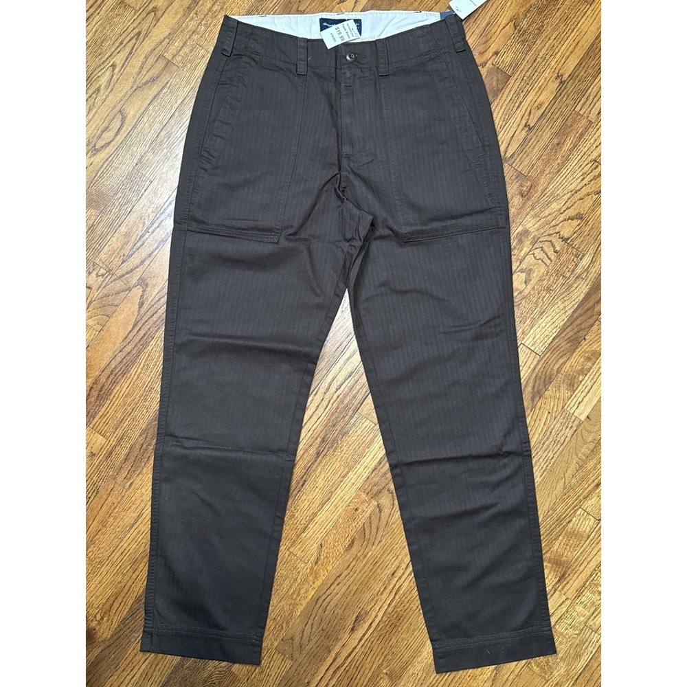 Abercrombie & Fitch Loose Fit Chino Pants Brown 30x32 Mens NWT Casual Flat Front